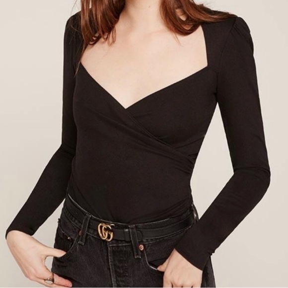 Reformation size XS padded shoulder top - Picture 2 of 4